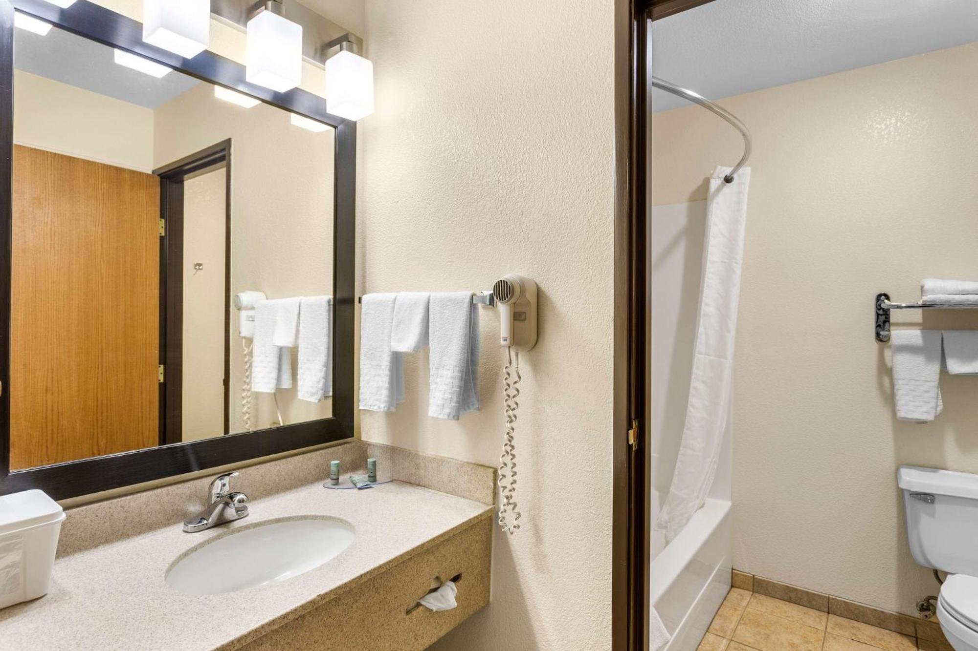 Best Western Oglesby Inn מראה חיצוני תמונה
